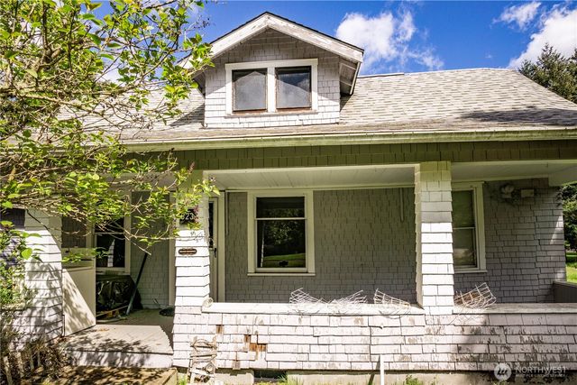 823 Lacey Street SE, Lacey, WA 98503
