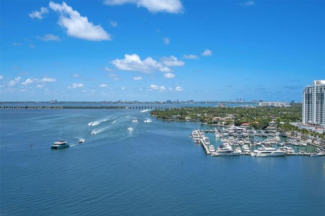10 Venetian Way 1803, Miami Beach, FL 33139