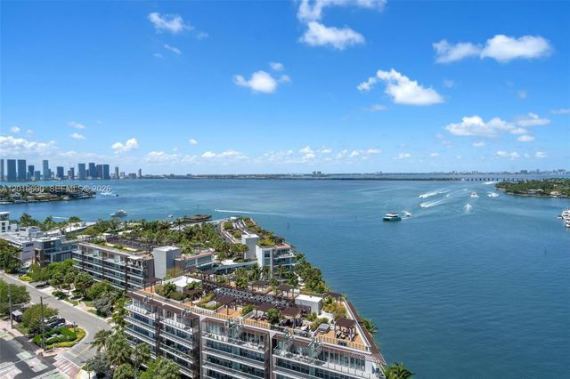 10 Venetian Way 1803, Miami Beach, FL 33139