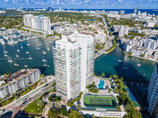 10 Venetian Way 1803, Miami Beach, FL 33139