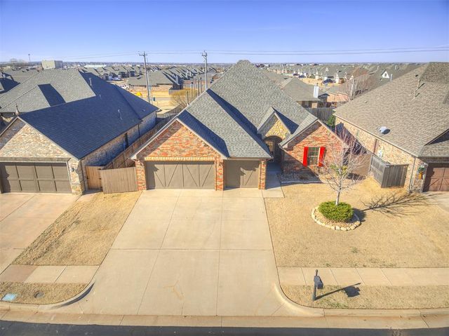 15925 James Thomas Court, Edmond, OK 73013