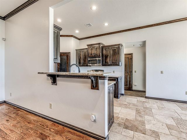 15925 James Thomas Court, Edmond, OK 73013