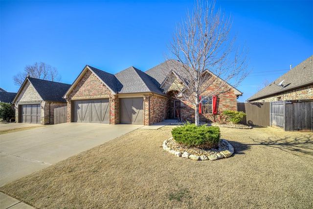 15925 James Thomas Court, Edmond, OK 73013