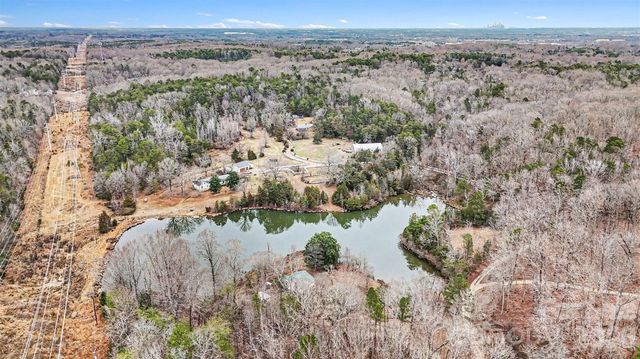 16421 Shallow Pond Road, Charlotte, NC 28278