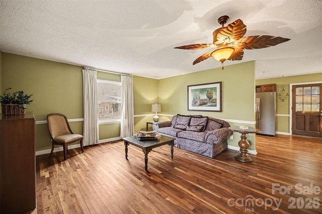 16421 Shallow Pond Road, Charlotte, NC 28278