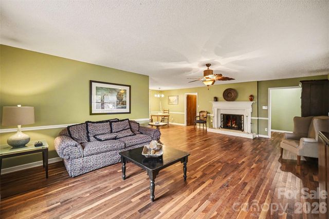 16421 Shallow Pond Road, Charlotte, NC 28278