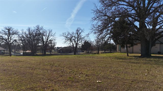 11 Bayview Circle, Corsicana, TX 75109