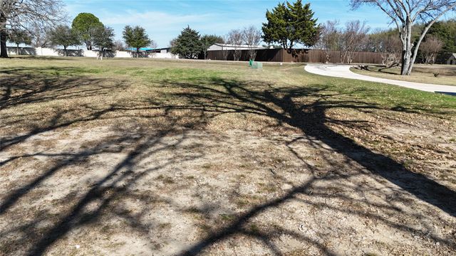 11 Bayview Circle, Corsicana, TX 75109