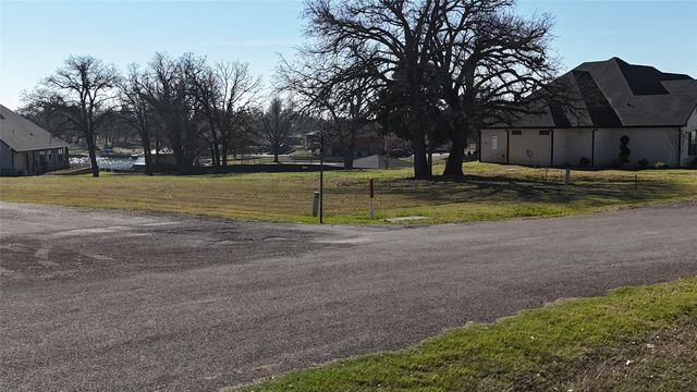 11 Bayview Circle, Corsicana, TX 75109