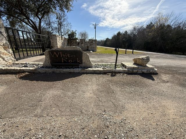 11 Bayview Circle, Corsicana, TX 75109