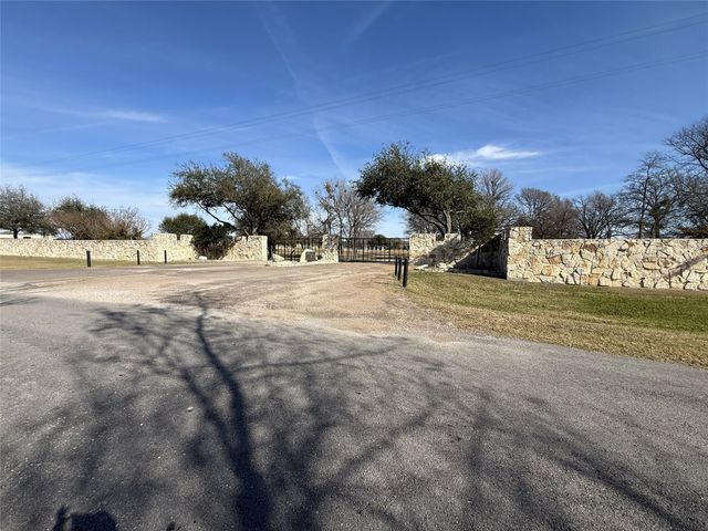 11 Bayview Circle, Corsicana, TX 75109