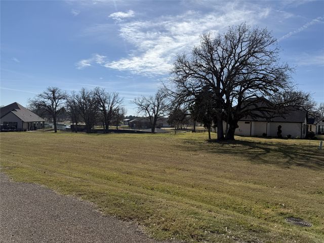 11 Bayview Circle, Corsicana, TX 75109