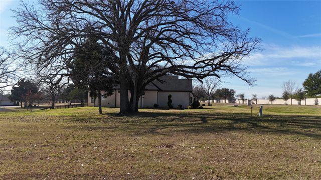 11 Bayview Circle, Corsicana, TX 75109