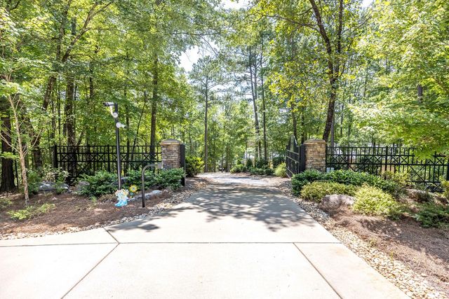 695 Boat Club Road, Hamilton, GA 31811