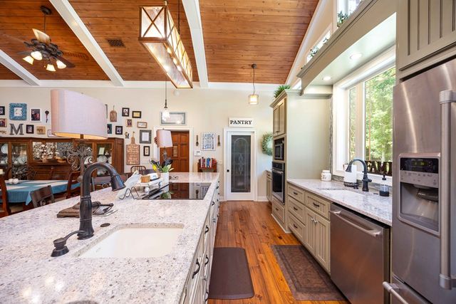 695 Boat Club Road, Hamilton, GA 31811