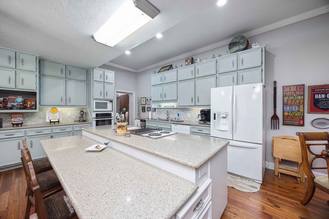 695 Boat Club Road, Hamilton, GA 31811