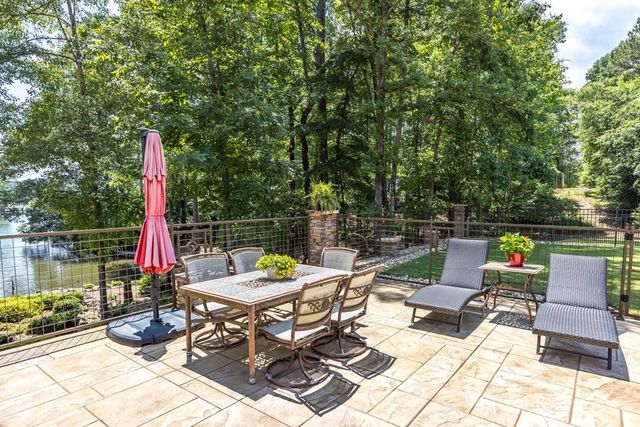 695 Boat Club Road, Hamilton, GA 31811