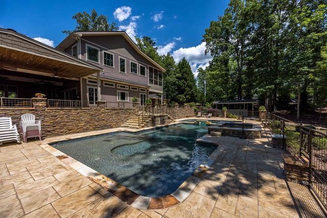 695 Boat Club Road, Hamilton, GA 31811