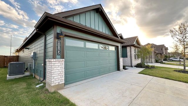 10825 BLACK ONYX Drive, Fort Worth, TX 76036