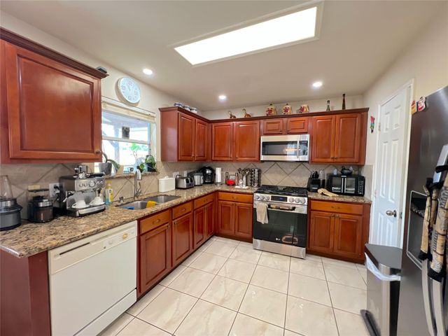 4946 Kasos Isle Drive, Spring, TX 77388