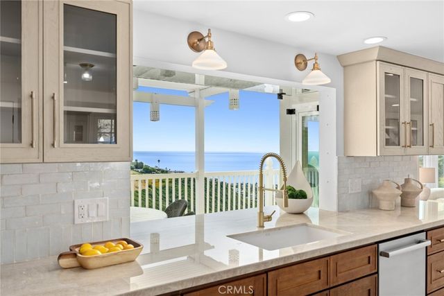 1675 Tahiti Avenue, Laguna Beach, CA 92651