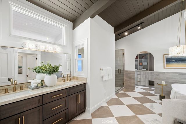 1675 Tahiti Avenue, Laguna Beach, CA 92651