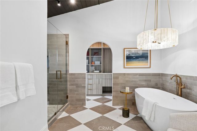 1675 Tahiti Avenue, Laguna Beach, CA 92651
