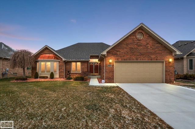 17331 Lorraine Drive, Macomb, MI 48044