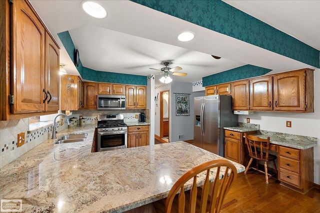 17331 Lorraine Drive, Macomb, MI 48044