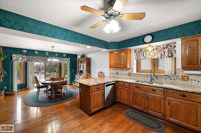 17331 Lorraine Drive, Macomb, MI 48044