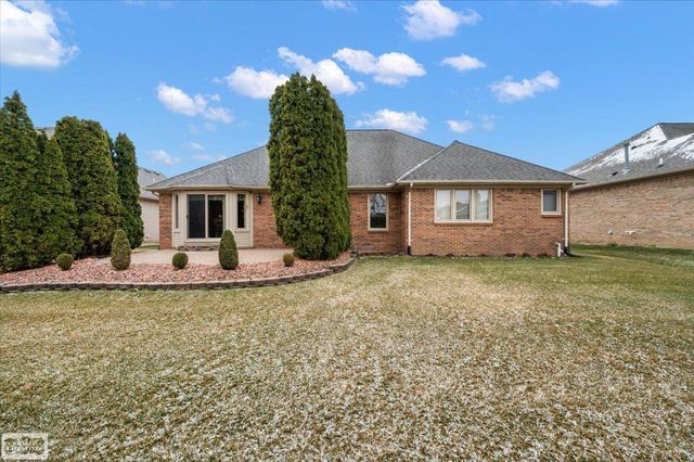 17331 Lorraine Drive, Macomb, MI 48044