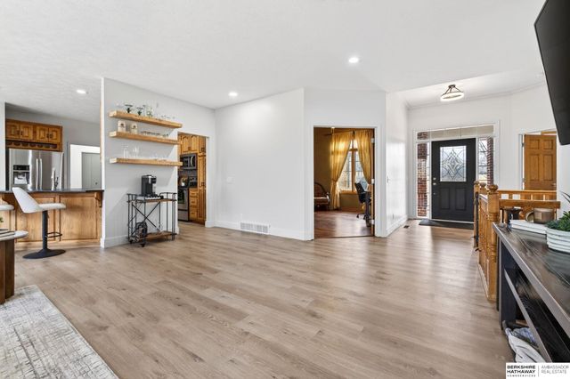 10030 S 162nd Street, Omaha, NE 68136