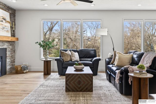 10030 S 162nd Street, Omaha, NE 68136