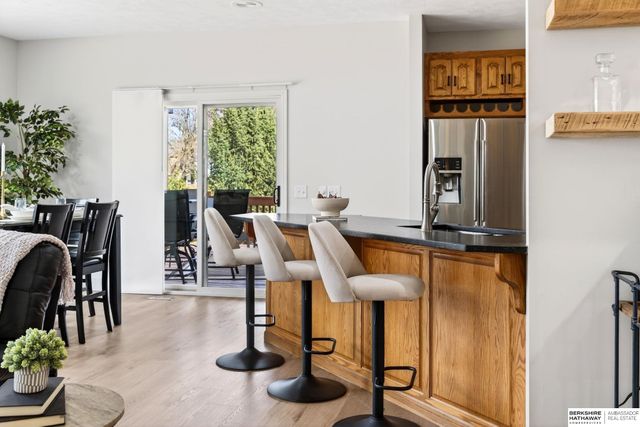 10030 S 162nd Street, Omaha, NE 68136