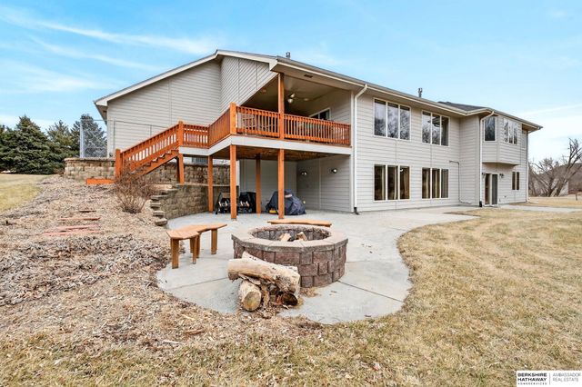 10030 S 162nd Street, Omaha, NE 68136