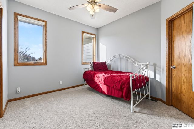 10030 S 162nd Street, Omaha, NE 68136