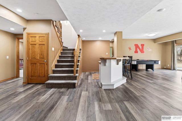 10030 S 162nd Street, Omaha, NE 68136