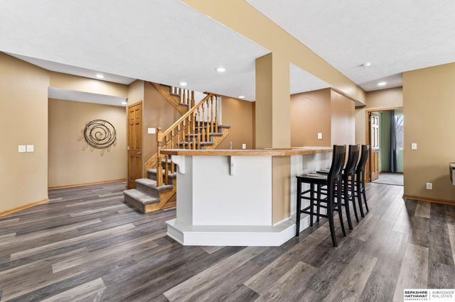 10030 S 162nd Street, Omaha, NE 68136