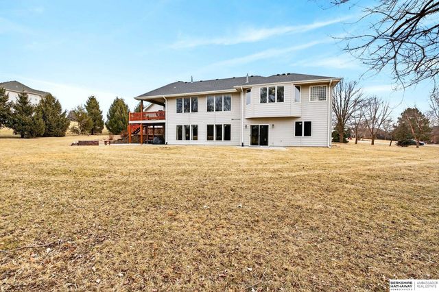 10030 S 162nd Street, Omaha, NE 68136