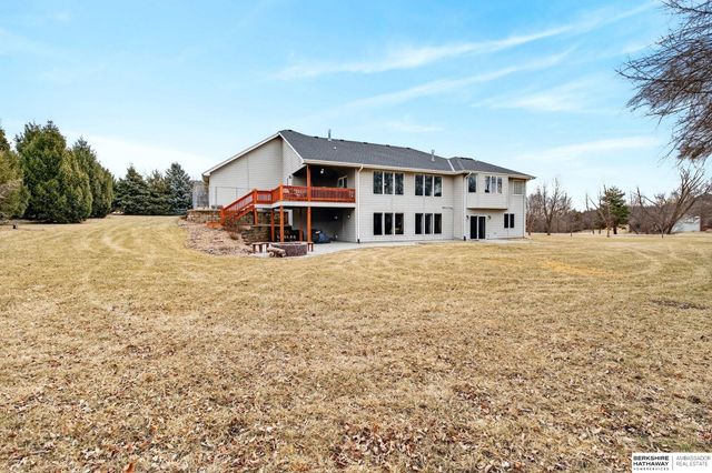 10030 S 162nd Street, Omaha, NE 68136