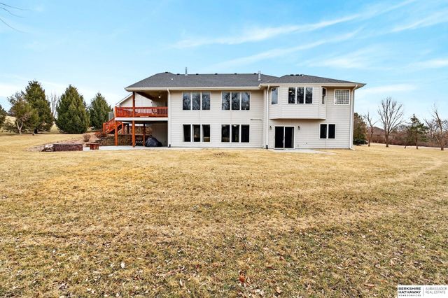 10030 S 162nd Street, Omaha, NE 68136