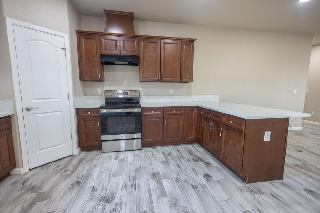 Image 12 of property listing at 1707 Sylvia Street, Selma, CA 93662