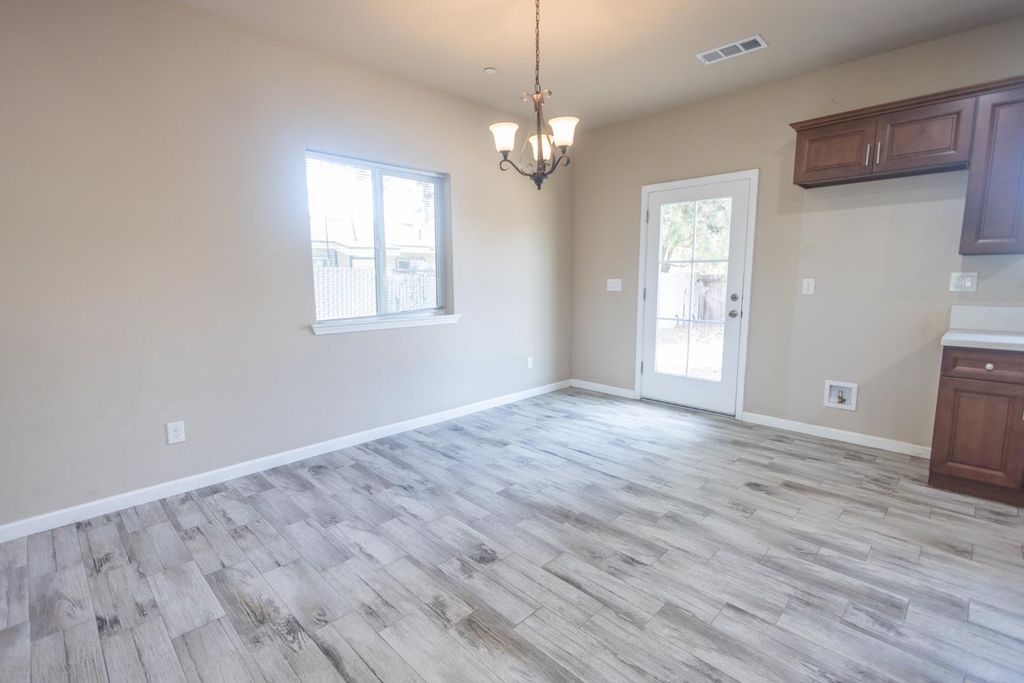 Image 13 of property listing at 1707 Sylvia Street, Selma, CA 93662
