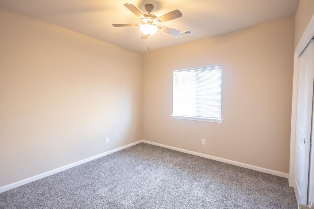 Image 19 of property listing at 1707 Sylvia Street, Selma, CA 93662