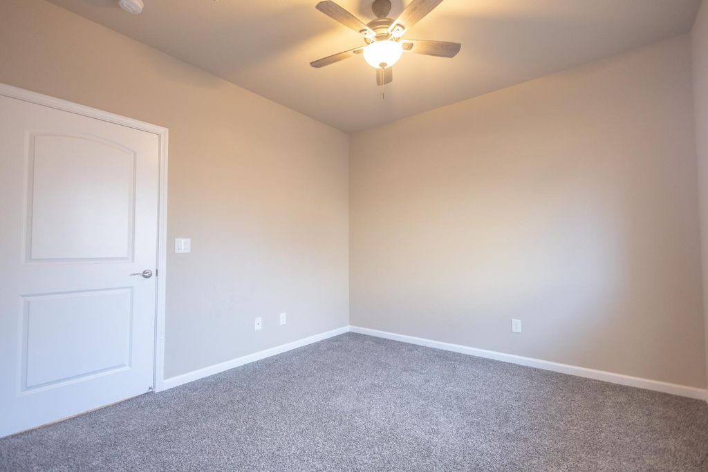 Image 20 of property listing at 1707 Sylvia Street, Selma, CA 93662
