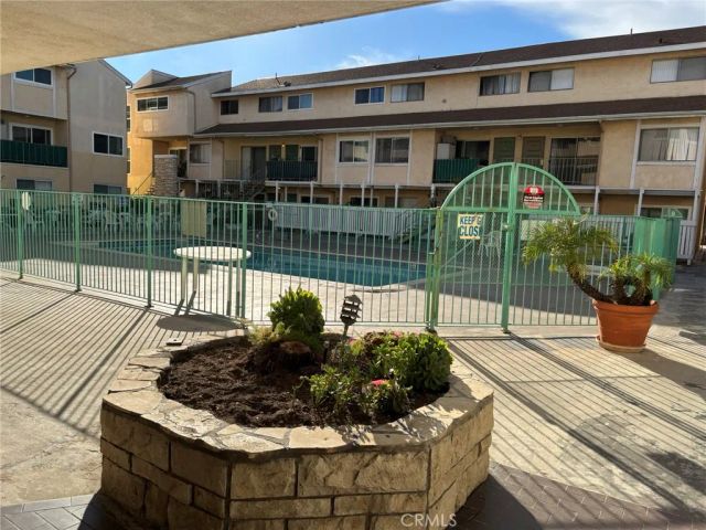 121 Sinclair Avenue 103, Glendale, CA 91206