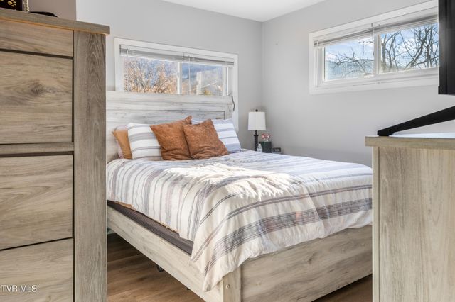 9086 Middle Wallens Creek Road, Jonesville, VA 24263