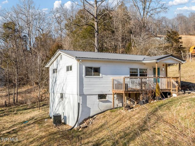 9086 Middle Wallens Creek Road, Jonesville, VA 24263