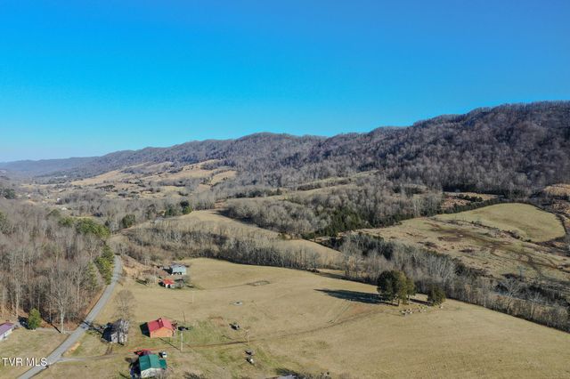 9086 Middle Wallens Creek Road, Jonesville, VA 24263
