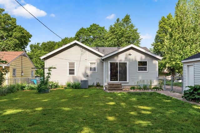 4034 Zane Avenue N, Robbinsdale, MN 55422